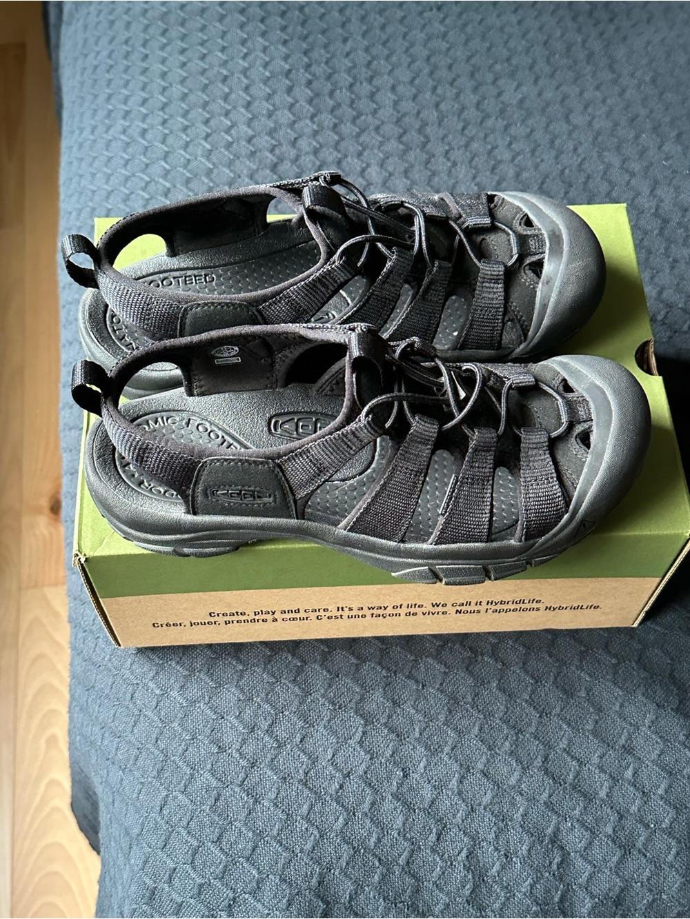 KEEN Womens Triple Black Newport H2 Sandals
